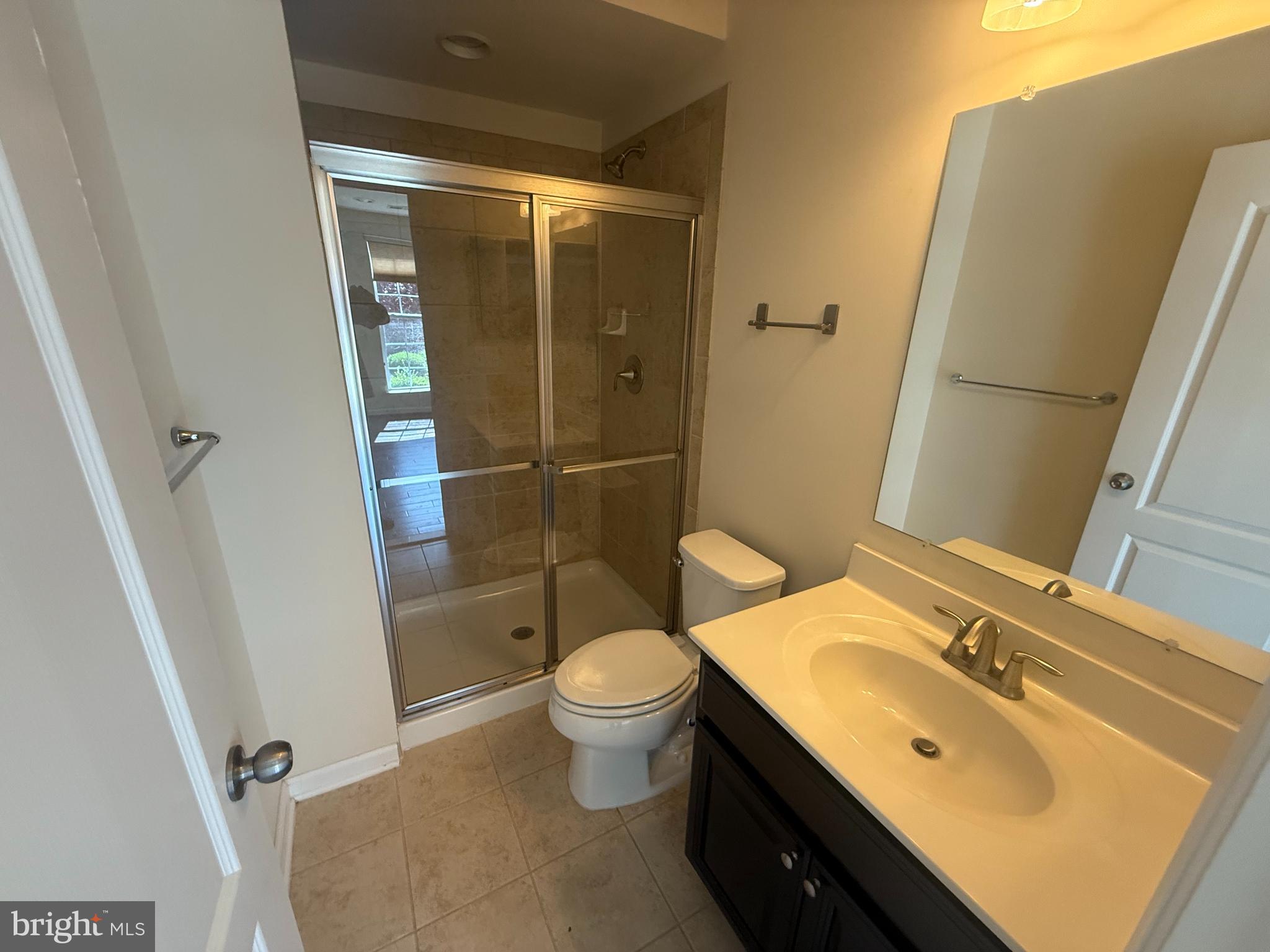 OXFORD SQUARE - Residential Lease