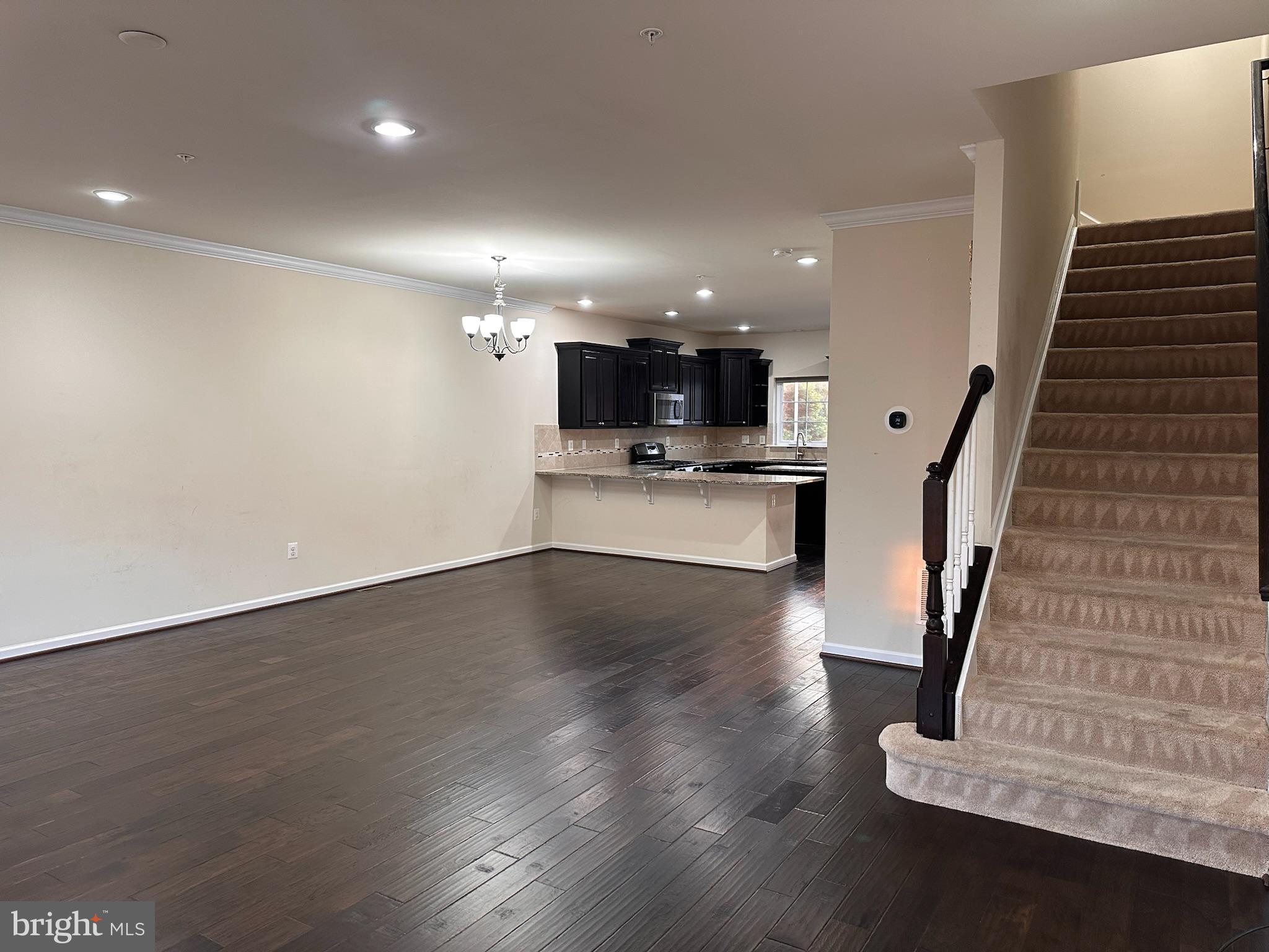 OXFORD SQUARE - Residential Lease