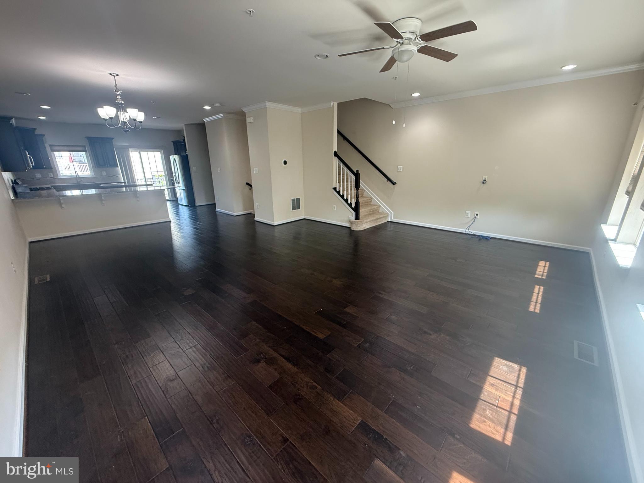 OXFORD SQUARE - Residential Lease