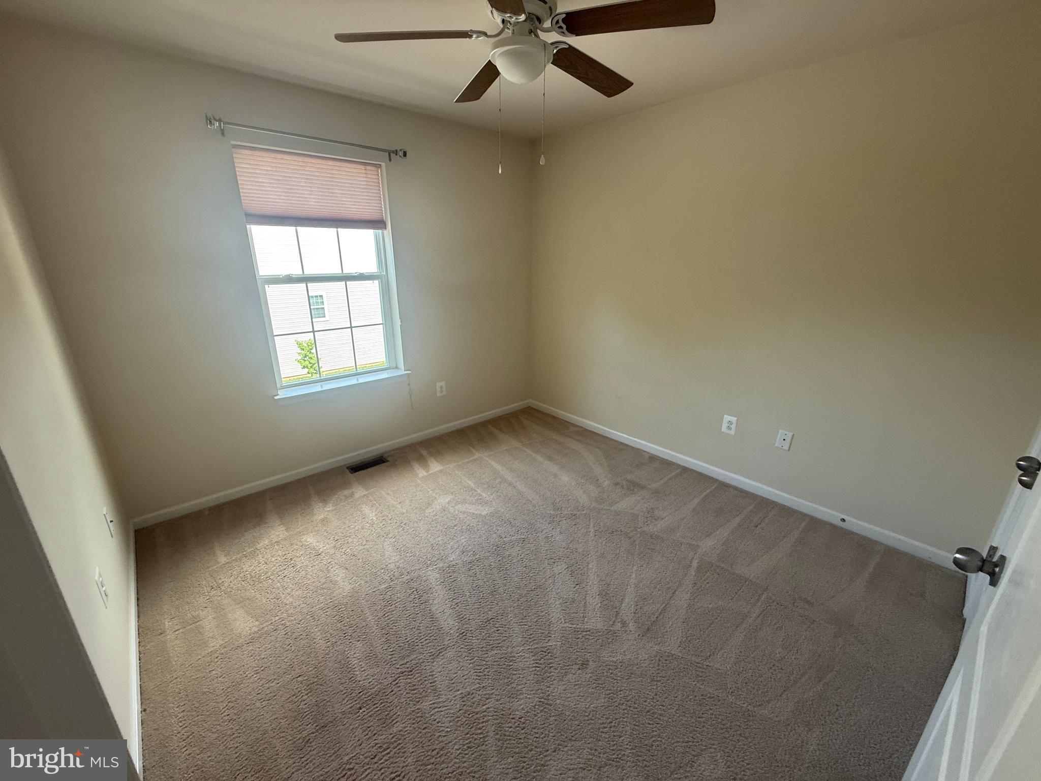 OXFORD SQUARE - Residential Lease