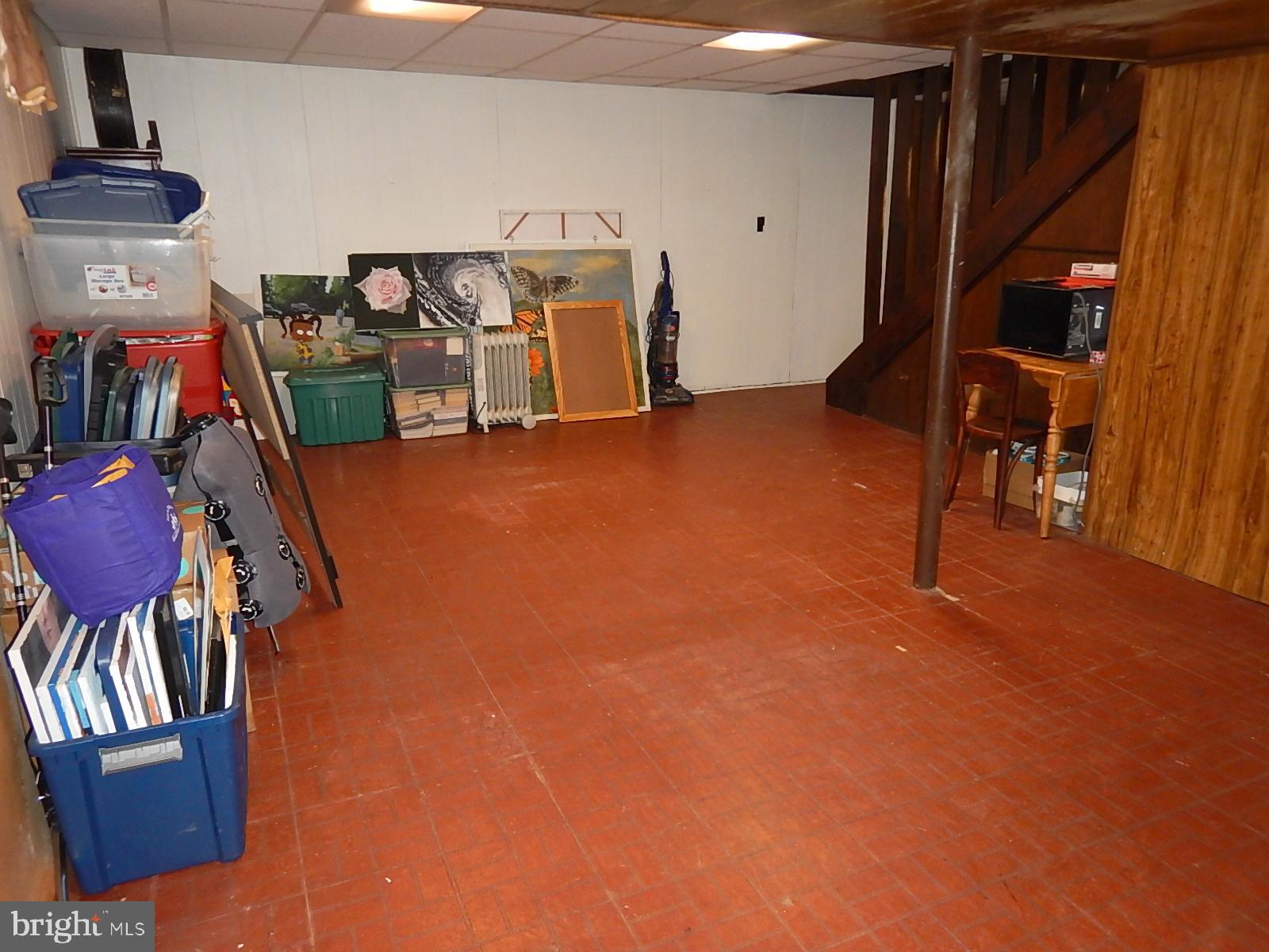 PERRY HALL - Residential