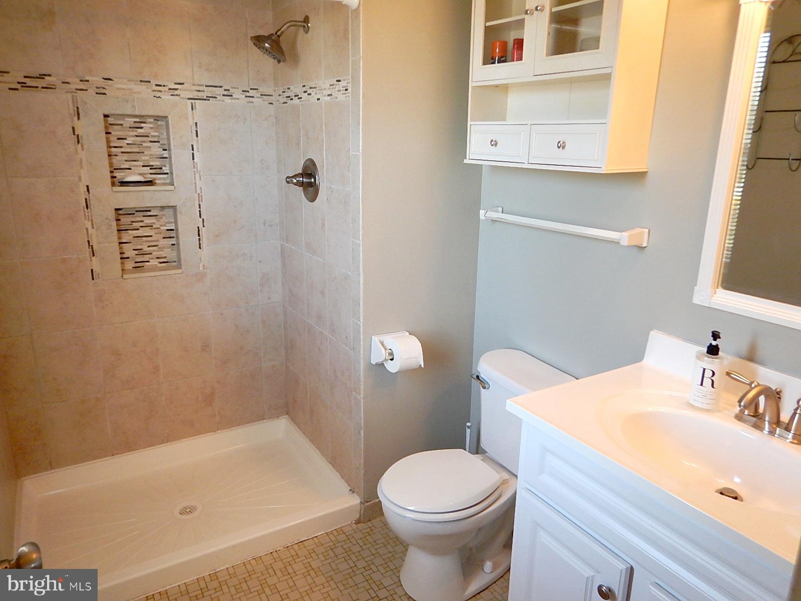 PERRY HALL - Residential