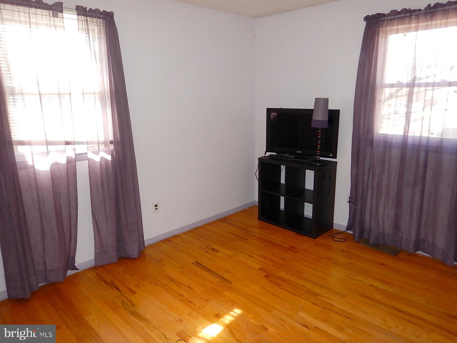 PERRY HALL - Residential