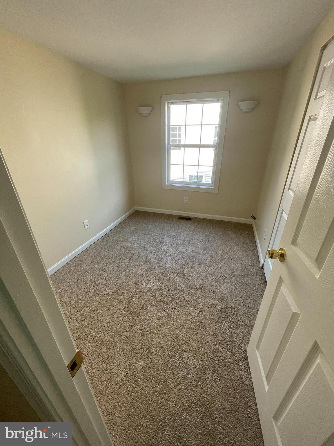 WARFIELD CONDOMINIUMS - Residential Lease