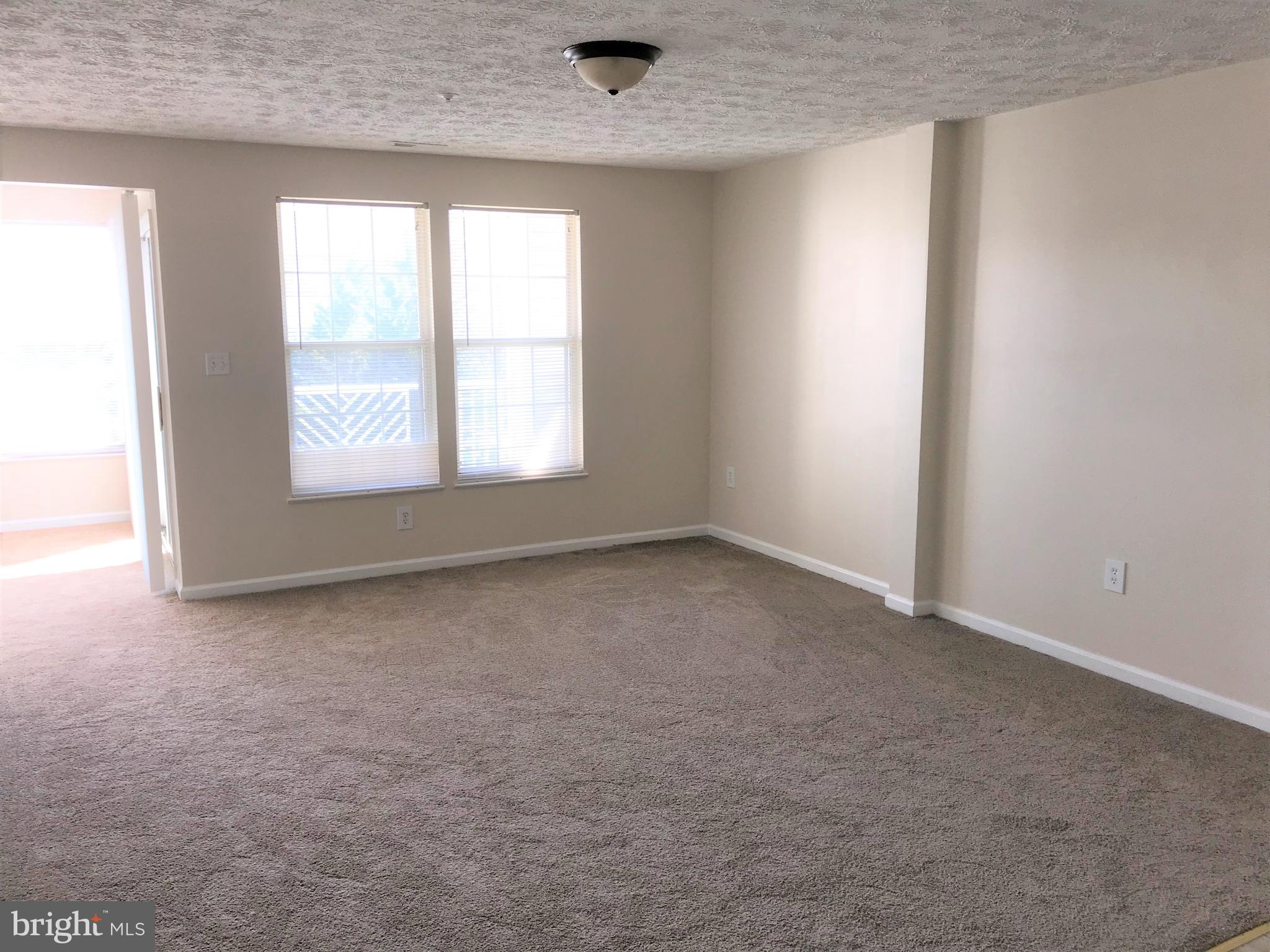 PINEY ORCHARD - Residential Lease