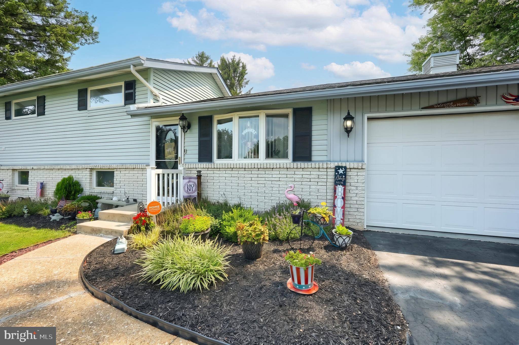 345 CANARY CIRCLE