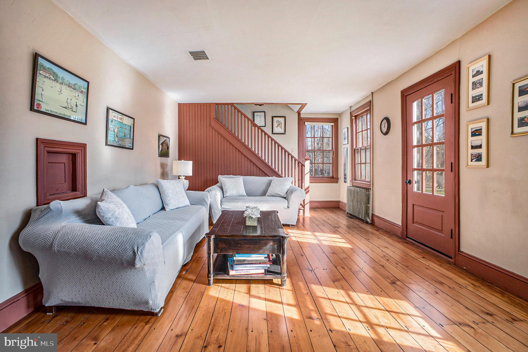 MOUNT EYRE MANOR - Residential