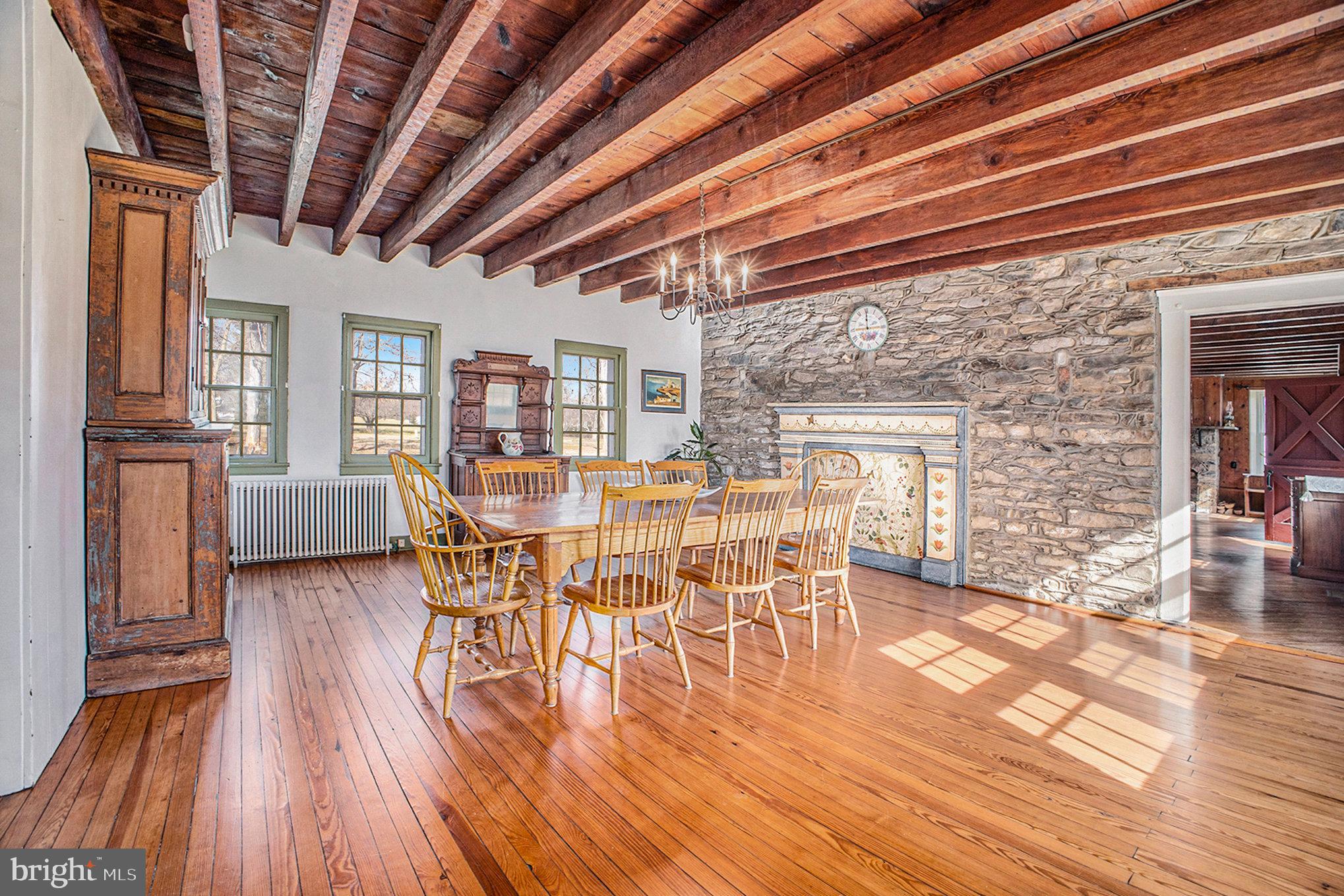 MOUNT EYRE MANOR - Residential