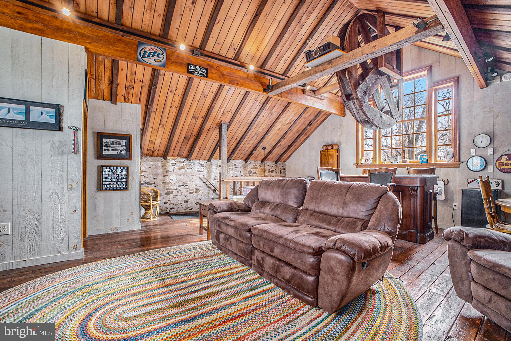 MOUNT EYRE MANOR - Residential