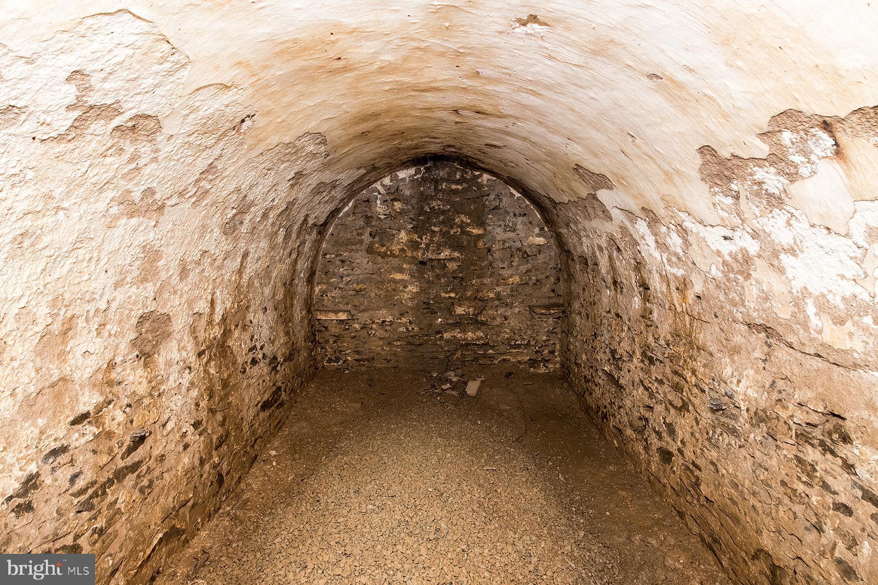 MOUNT EYRE MANOR - Residential