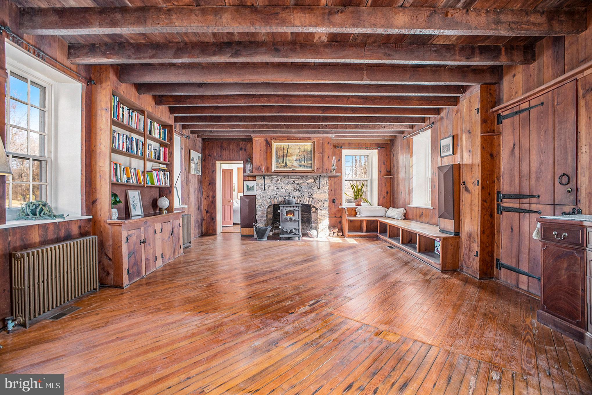 MOUNT EYRE MANOR - Residential