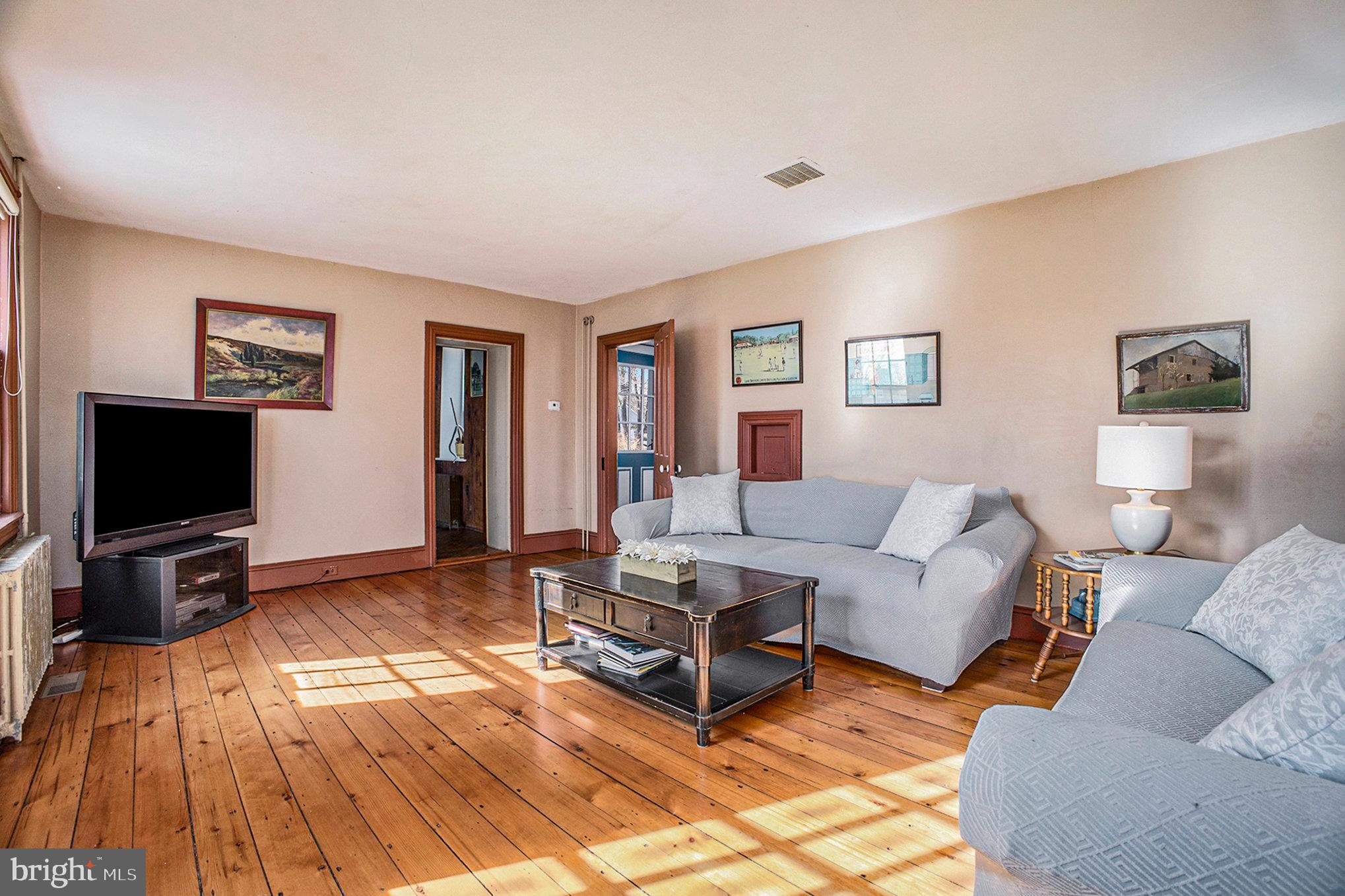 MOUNT EYRE MANOR - Residential