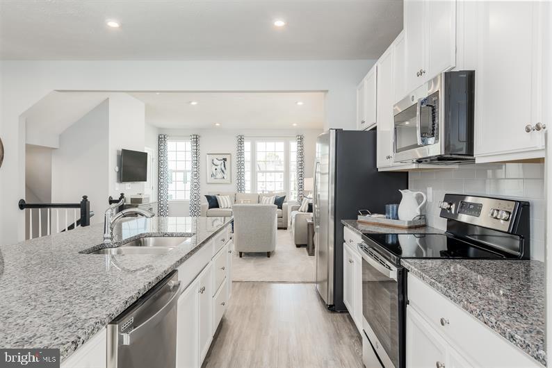 10511 ENCORE DRIVE LAST MOZART END UNIT