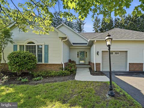 Condo For Sale - 4 Empress Court<br/> PRINCETON, NJ 08540
