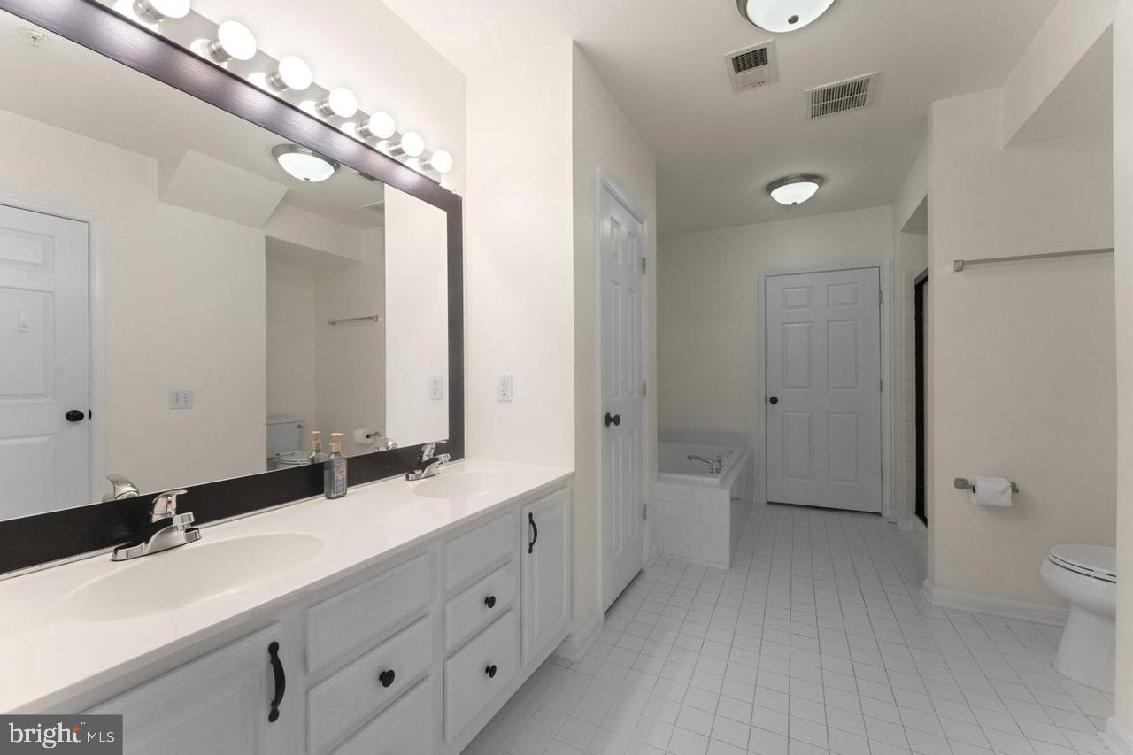 FAIR LAKES CONDO - Residential