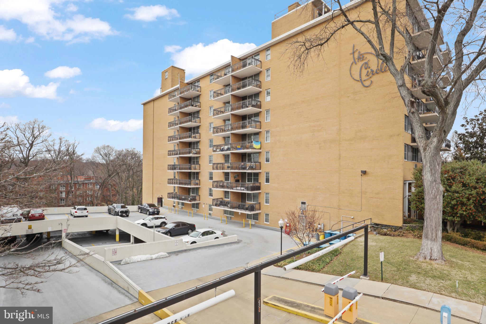 CIRCLE - Residential