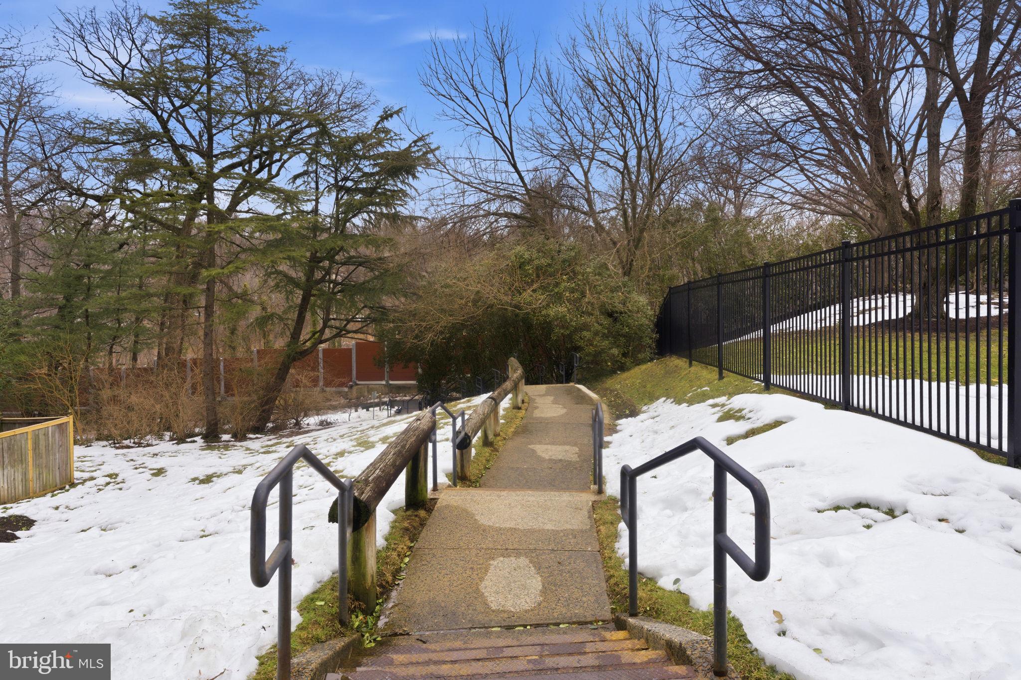 CIRCLE - Residential