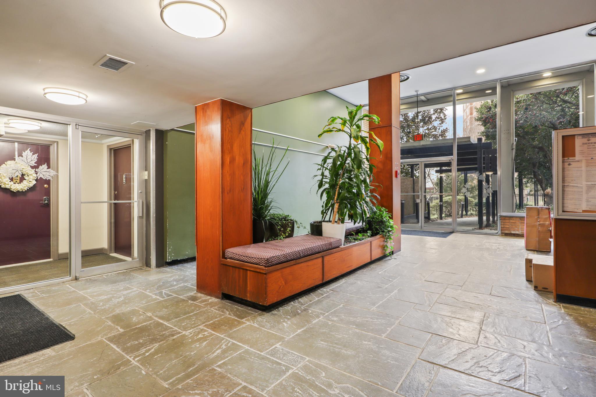 CIRCLE - Residential