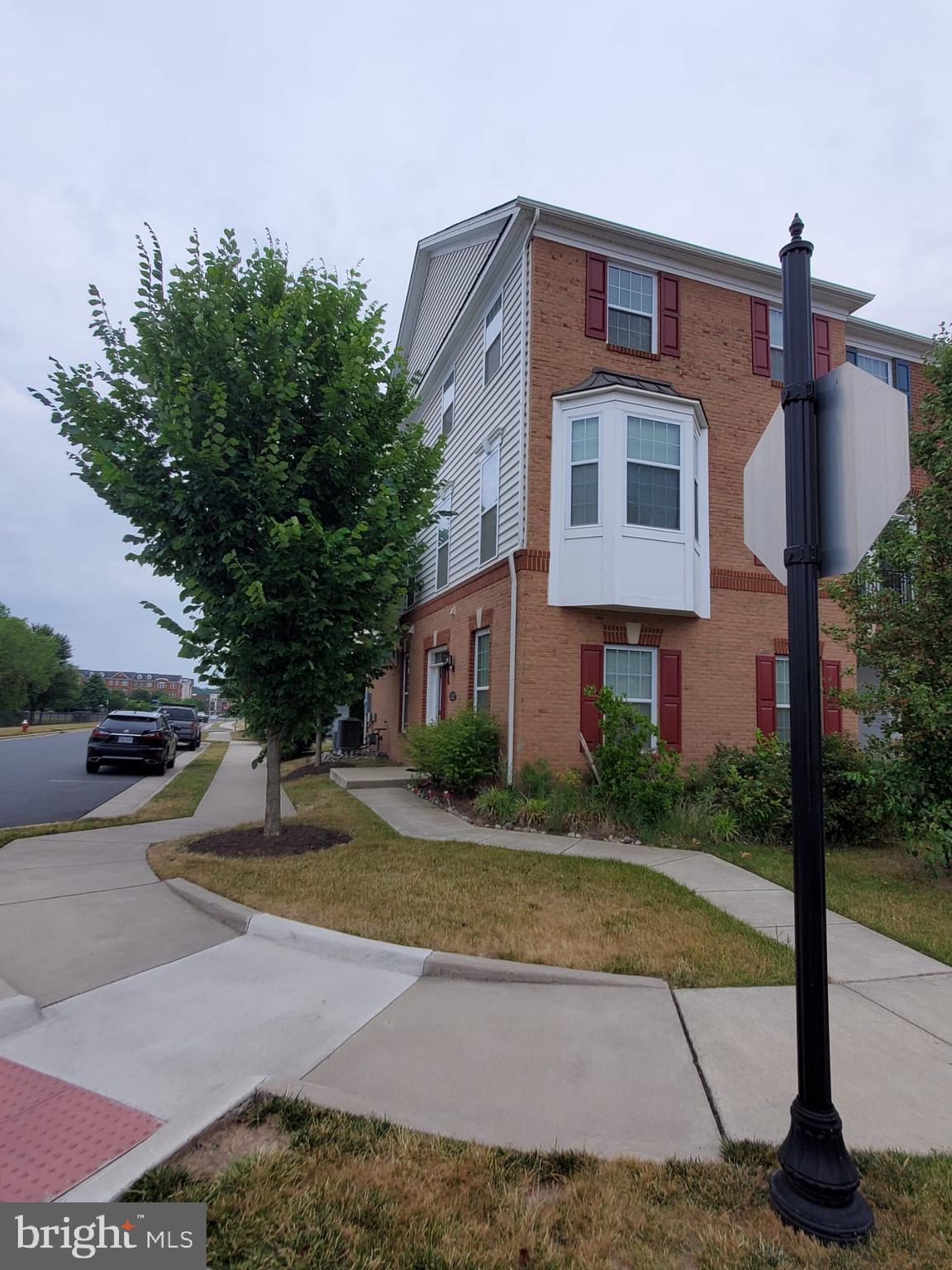 LOUDOUN VALLEY ESTATES 2 - Residential Lease