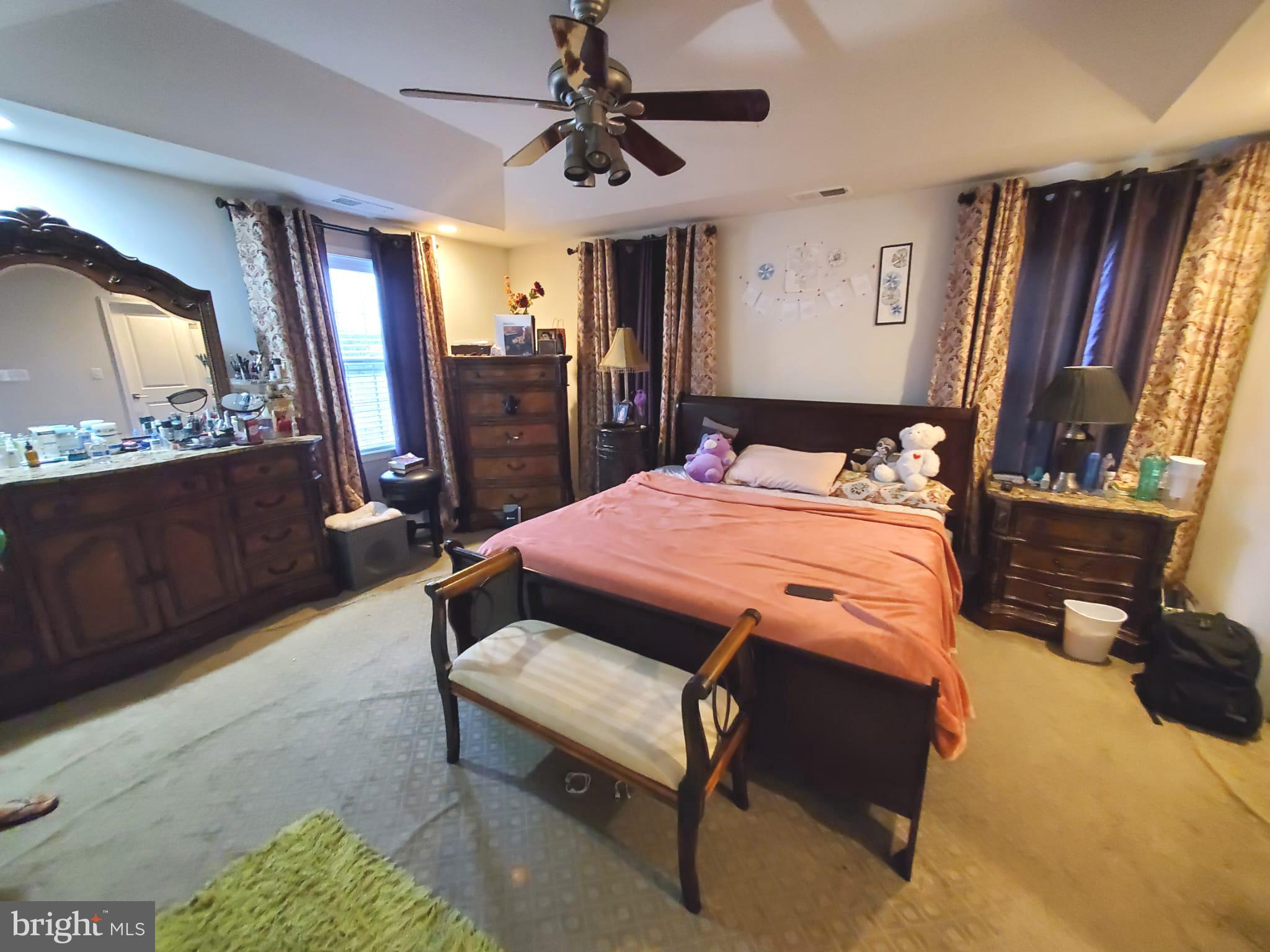 LOUDOUN VALLEY ESTATES 2 - Residential Lease