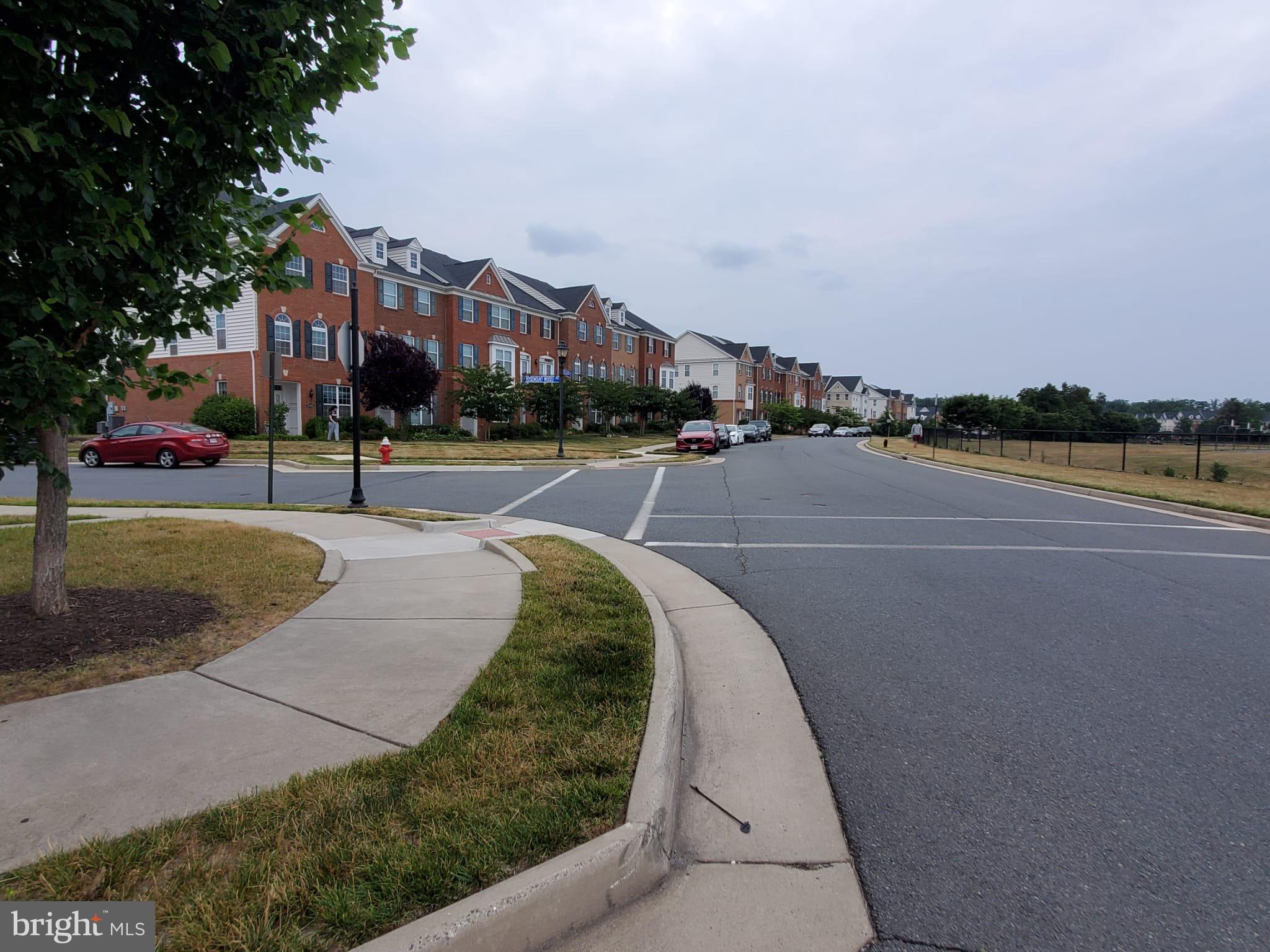 LOUDOUN VALLEY ESTATES 2 - Residential Lease