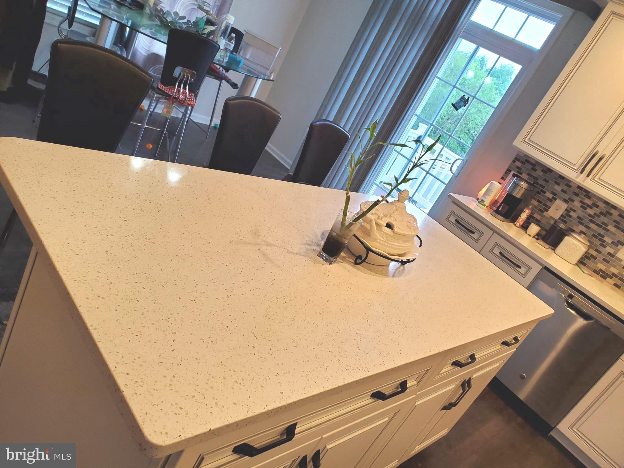 LOUDOUN VALLEY ESTATES 2 - Residential Lease