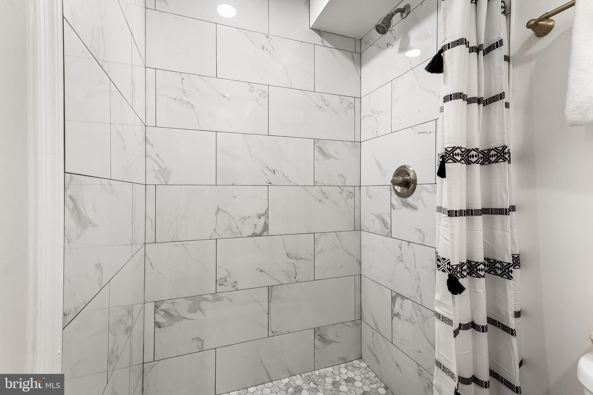 CANTON - Residential Lease