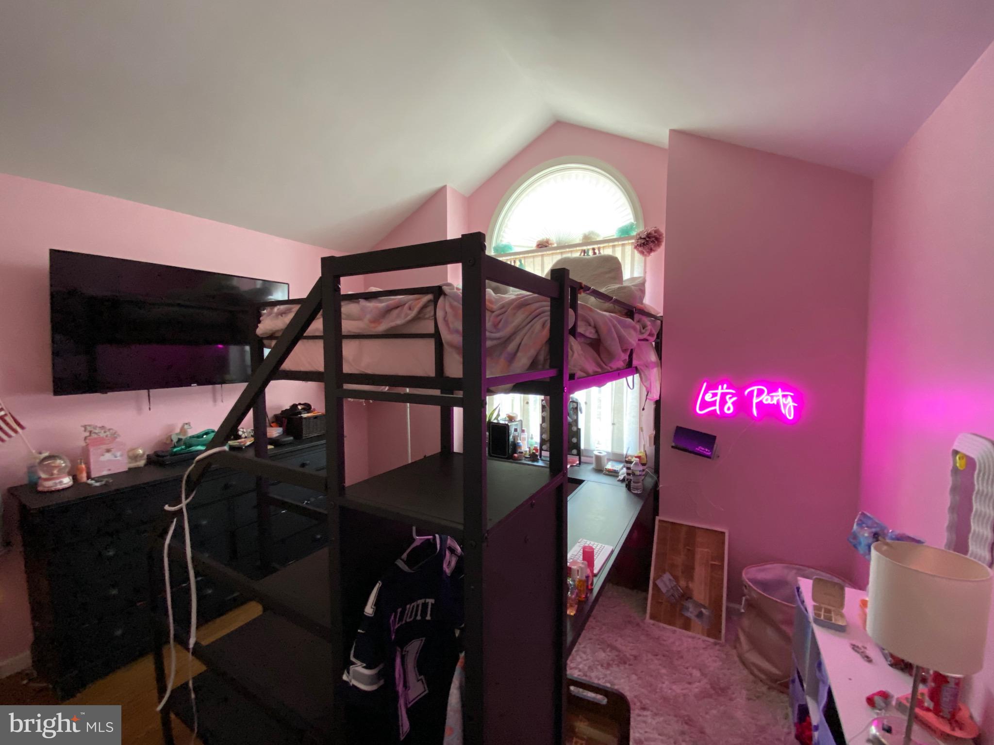 NORWEGIAN WOODS - Residential