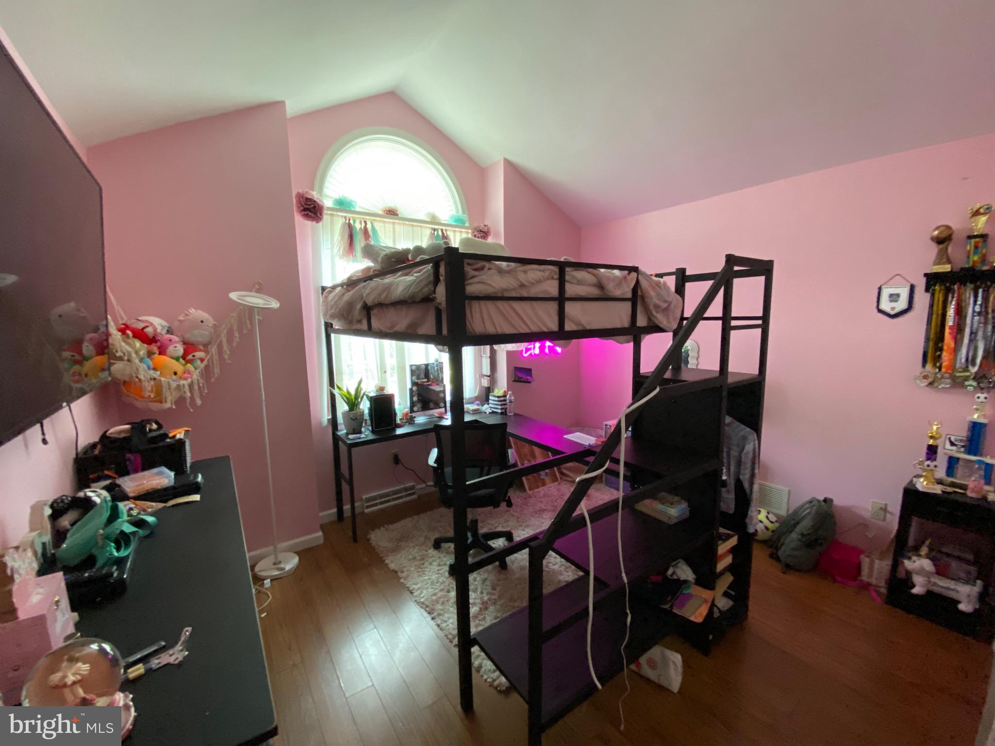 NORWEGIAN WOODS - Residential