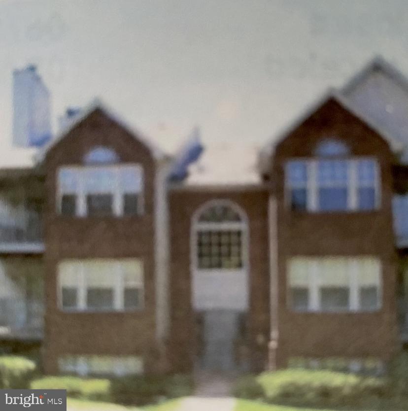 ROSECROFT COMMONS - Residential