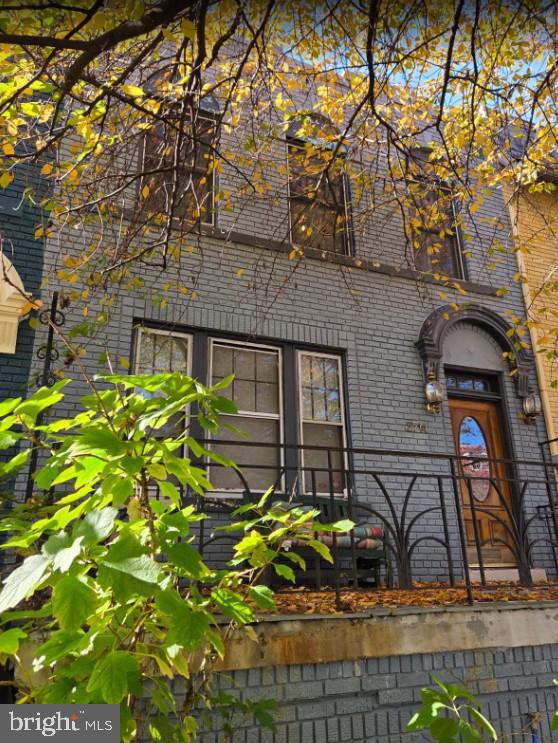 2714 WOODLEY PLACE NW