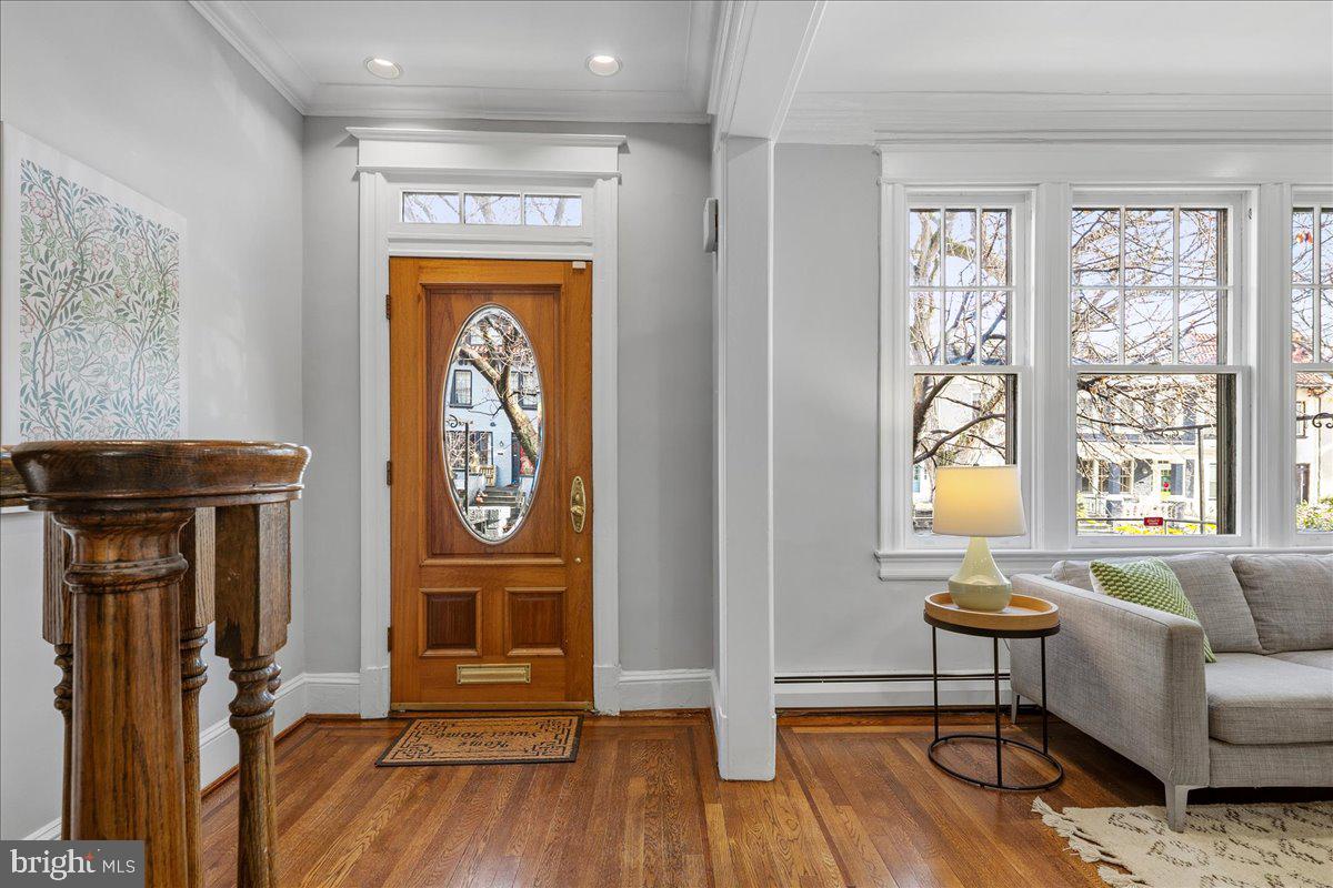 2714 WOODLEY PLACE NW