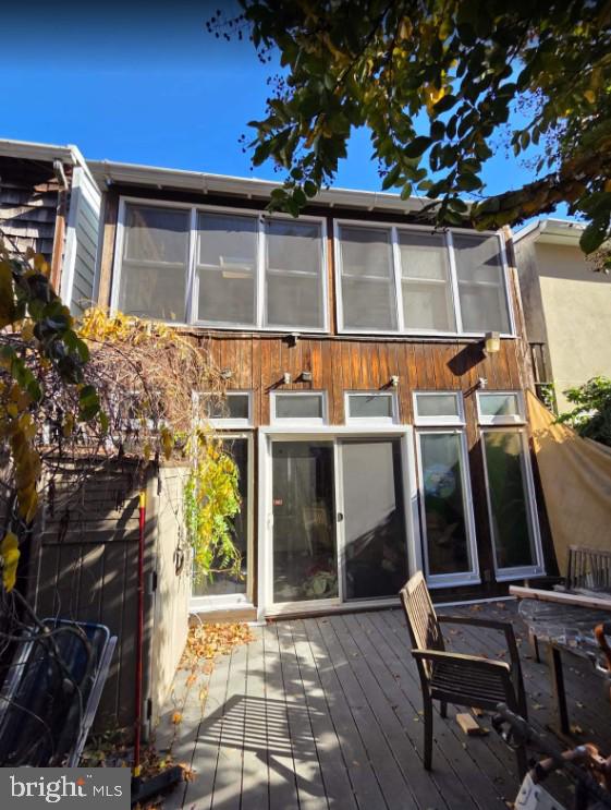 2714 WOODLEY PLACE NW