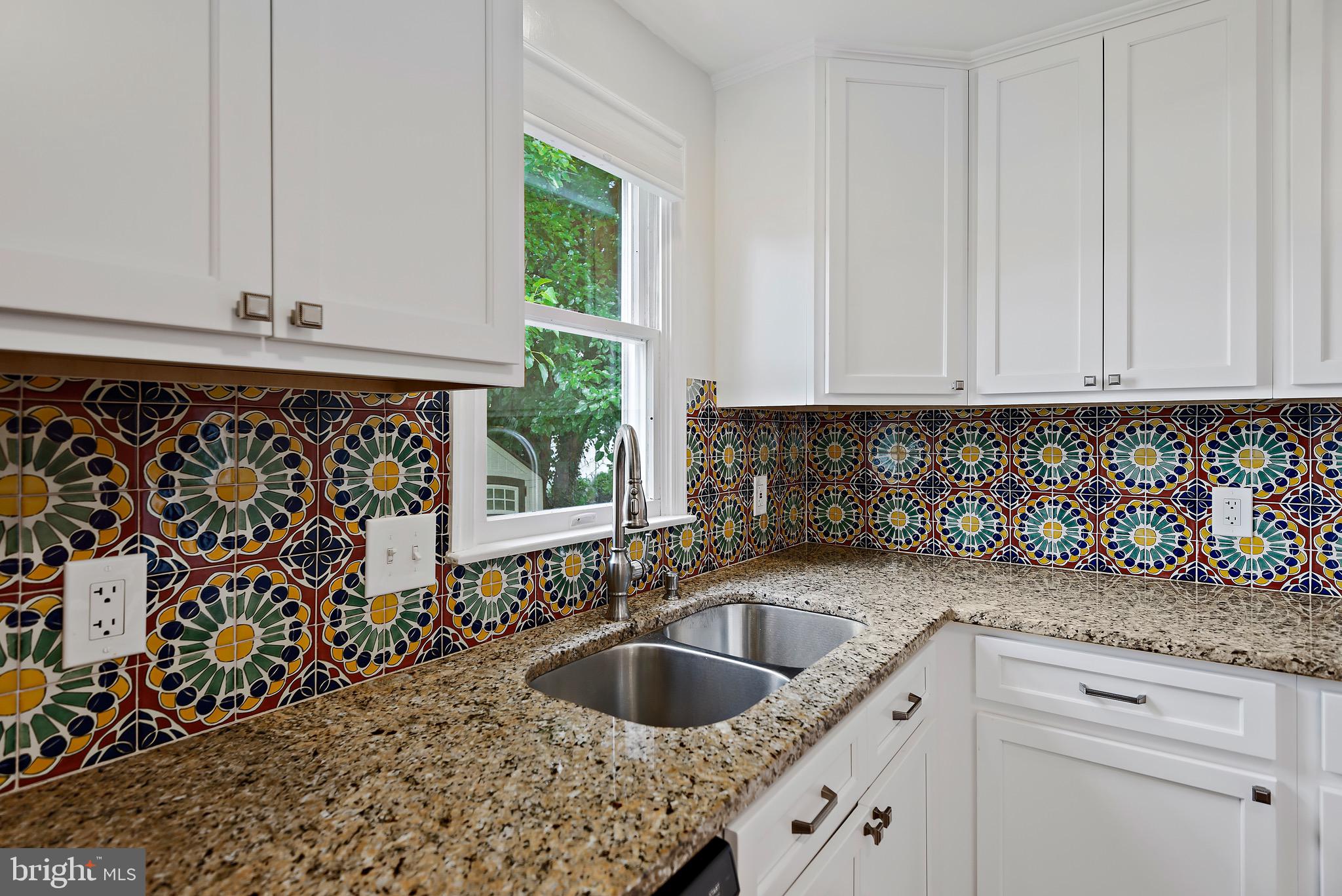 NORTH WOODRIDGE - Residential