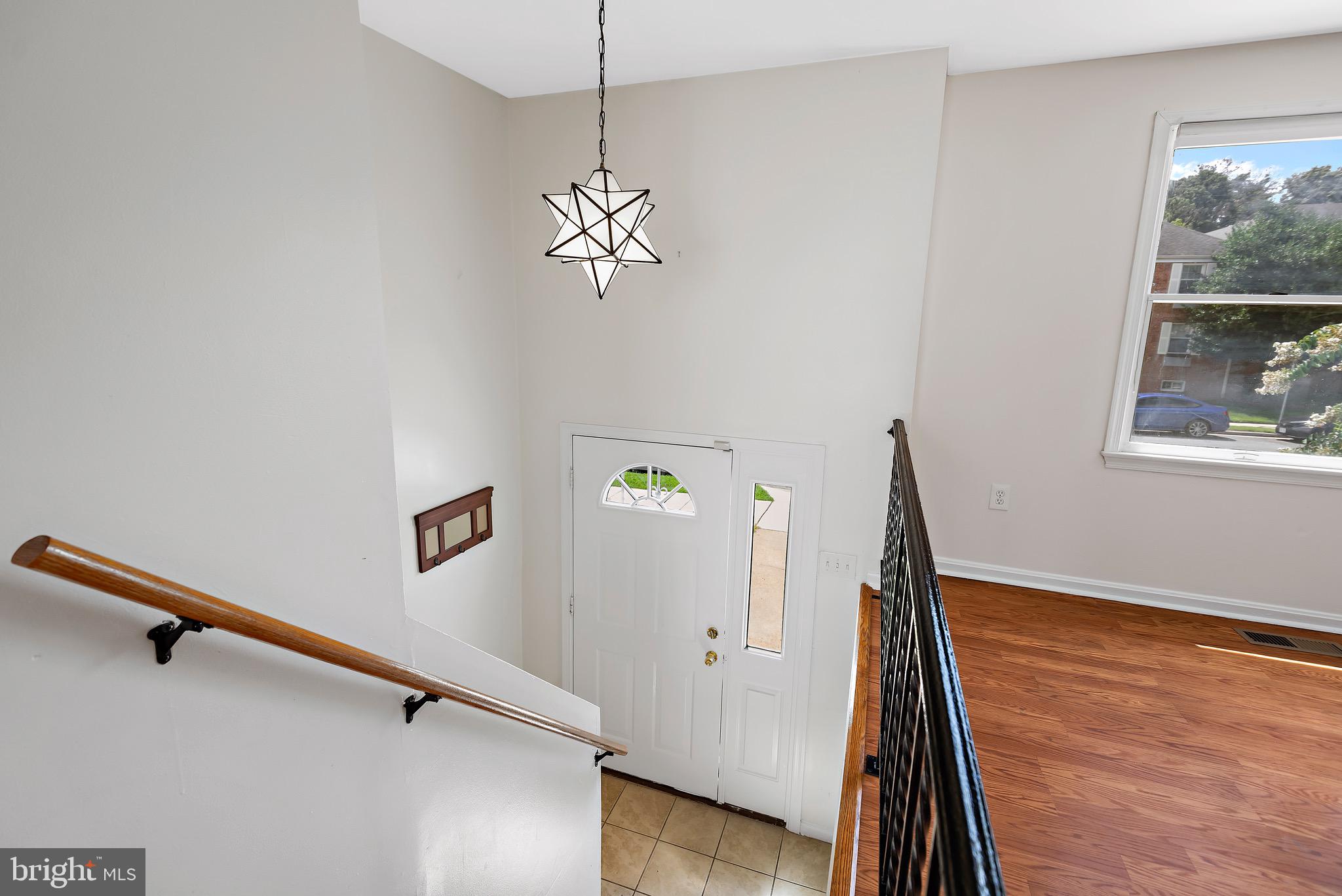 NORTH WOODRIDGE - Residential