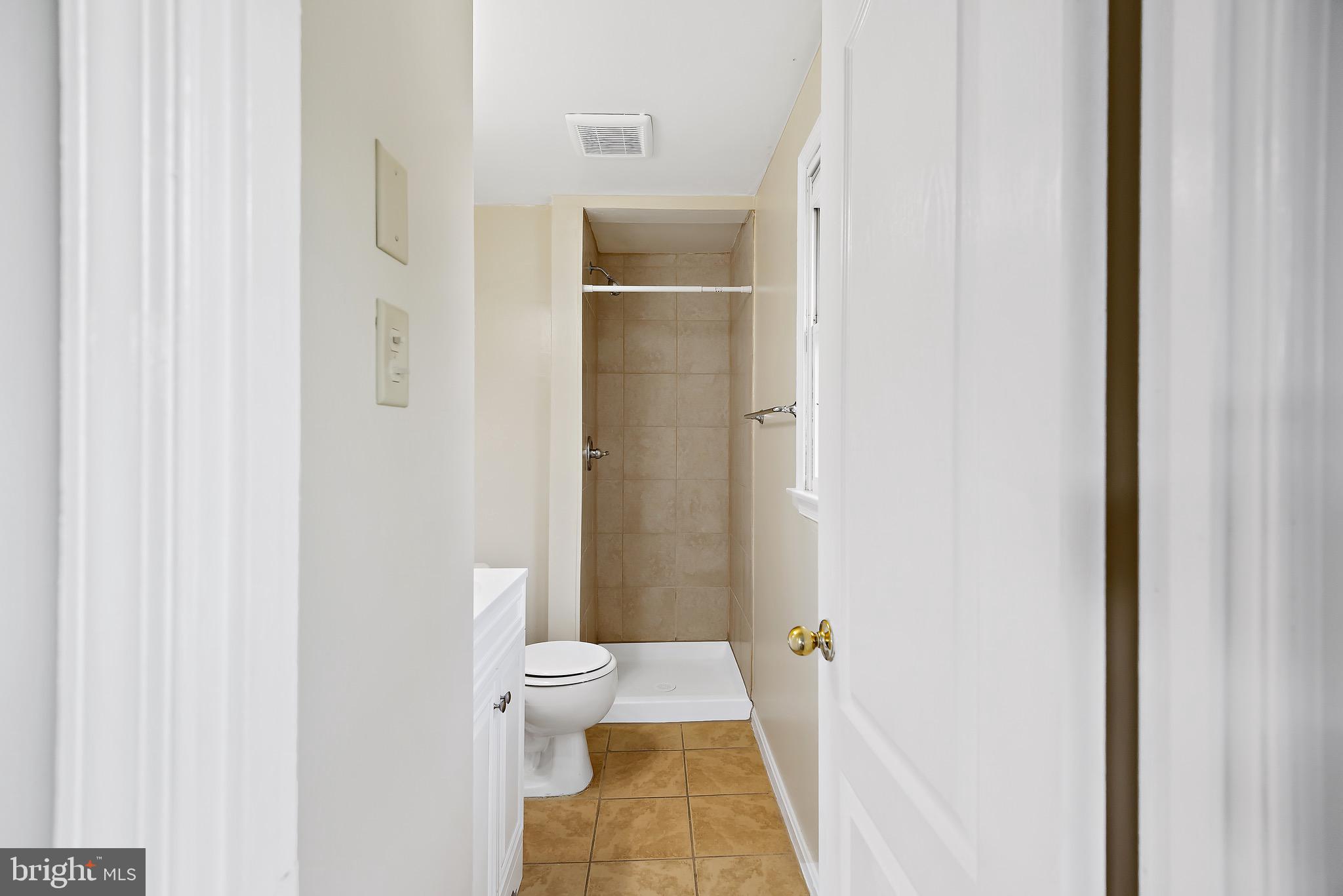 NORTH WOODRIDGE - Residential