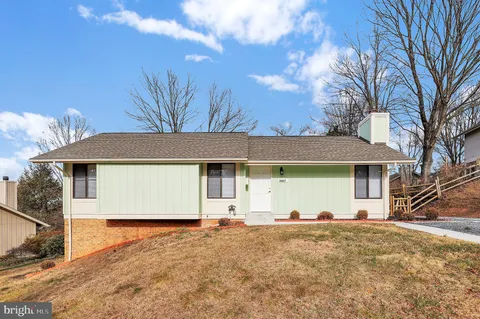 10607 Wayridge Drive, Montgomery Village, MD MLS: MDMC2211918