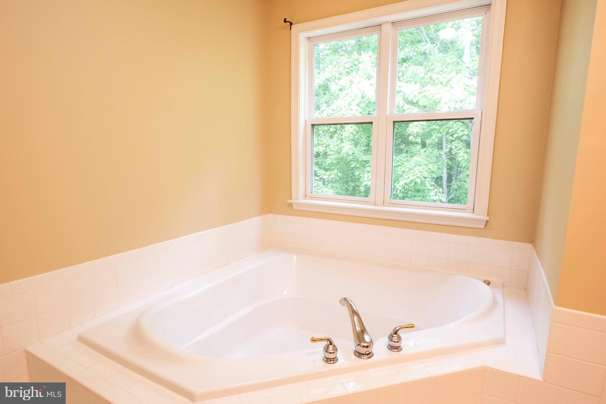 MISTY RIDGE - Residential