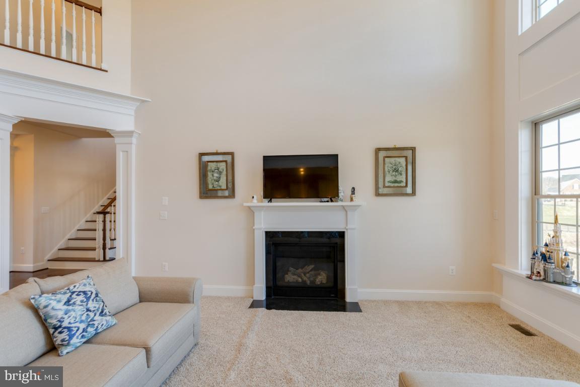 DAWSON'S CORNER - Residential