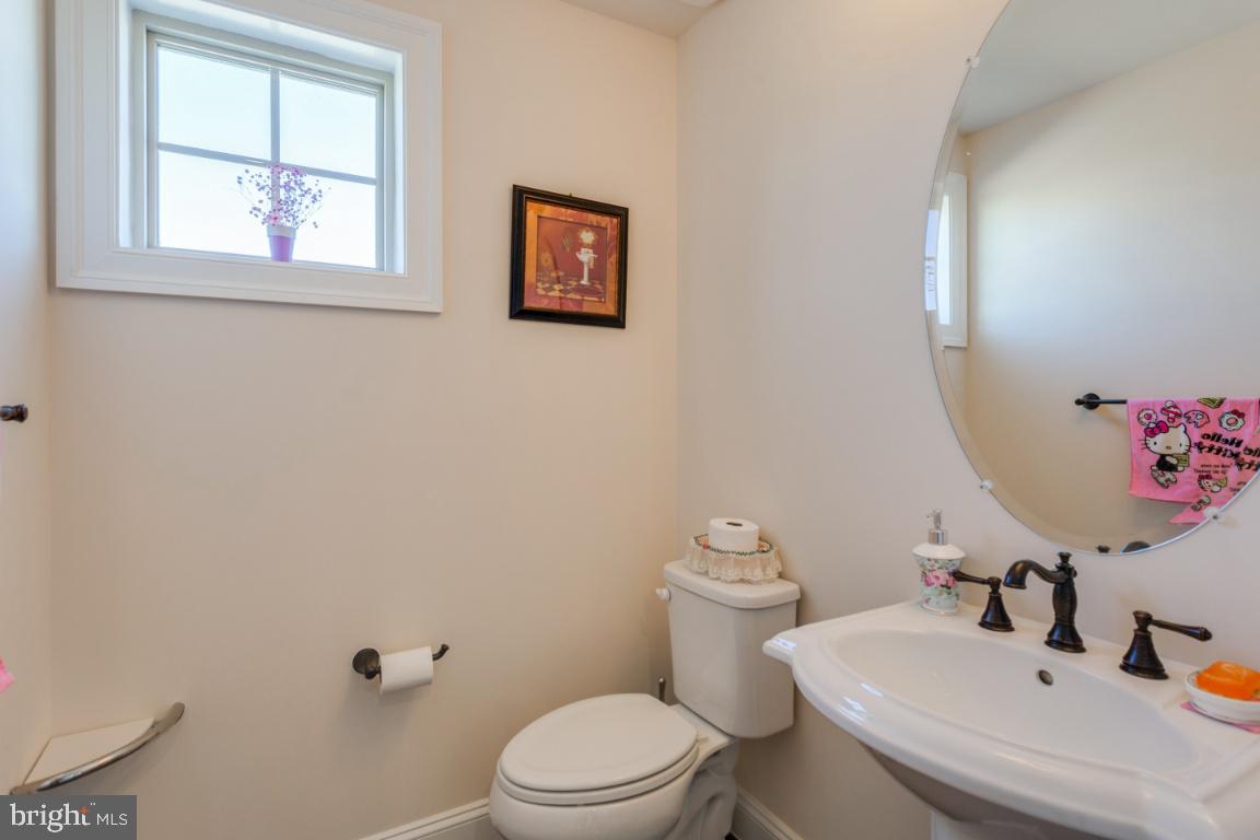 DAWSON'S CORNER - Residential