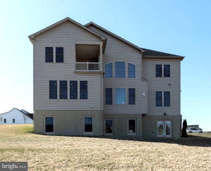 DAWSON'S CORNER - Residential