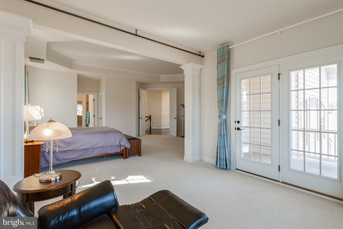 DAWSON'S CORNER - Residential