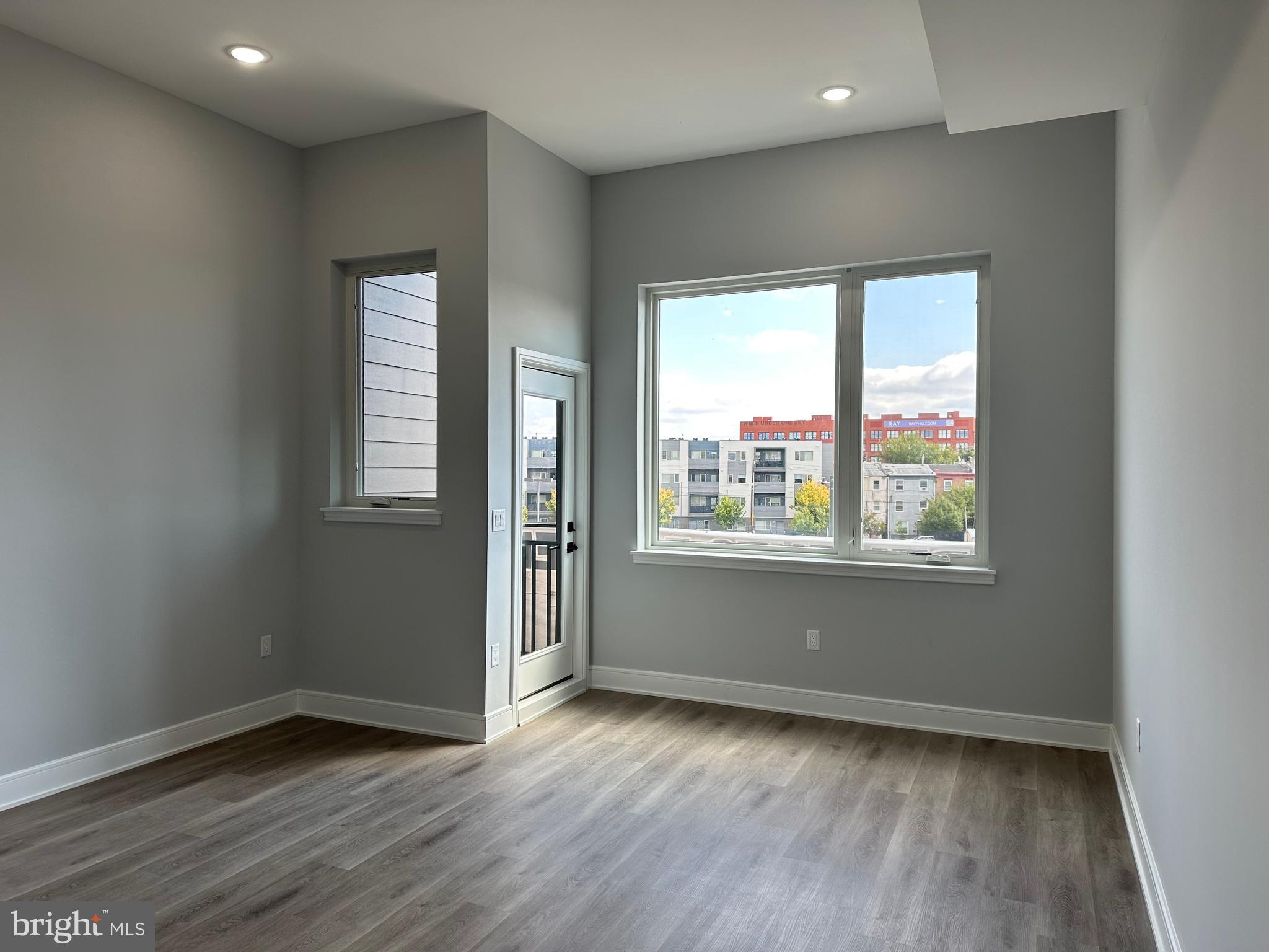 OLDE KENSINGTON - Residential Lease