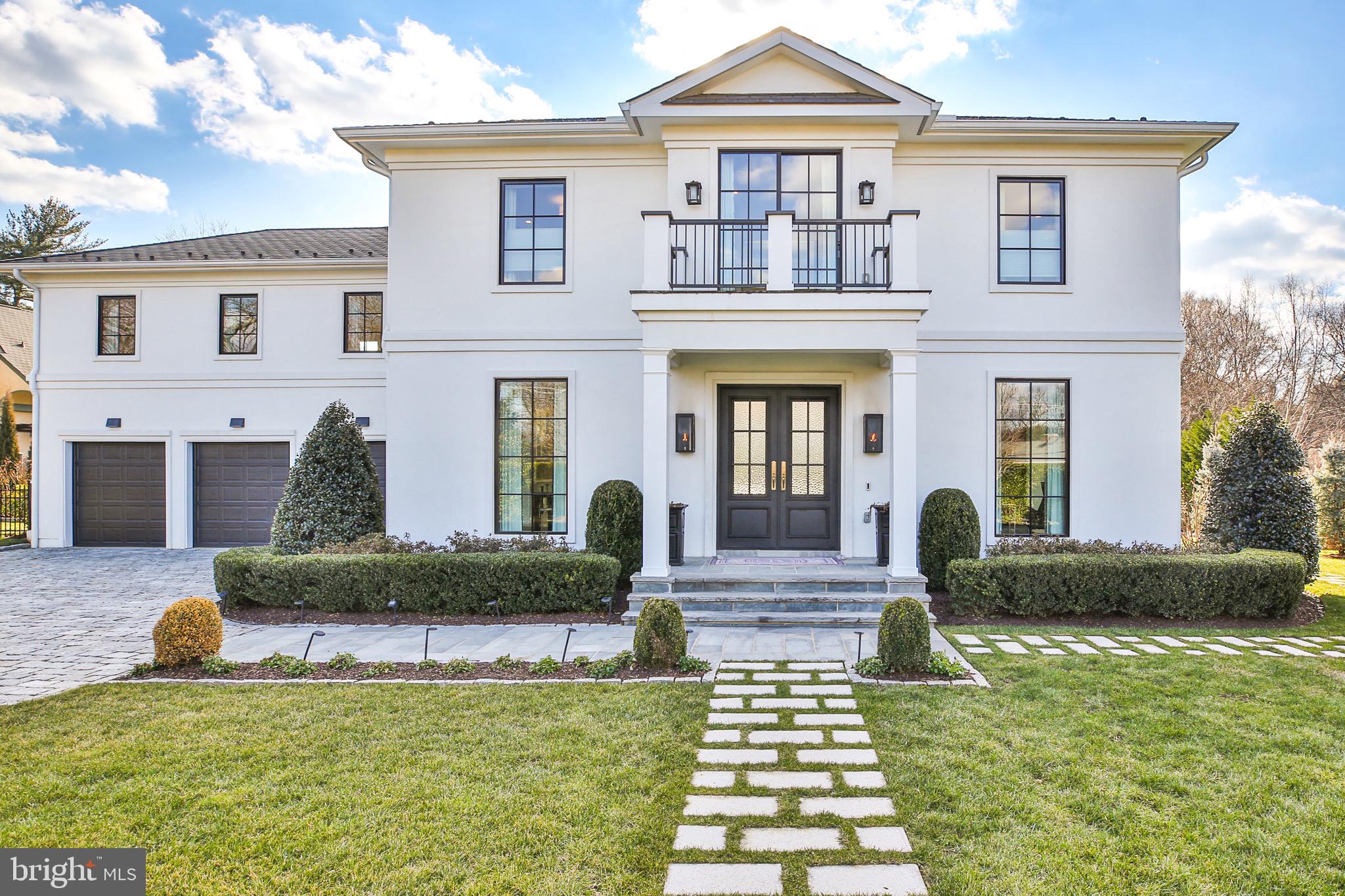 DOWNSCREST - Residential