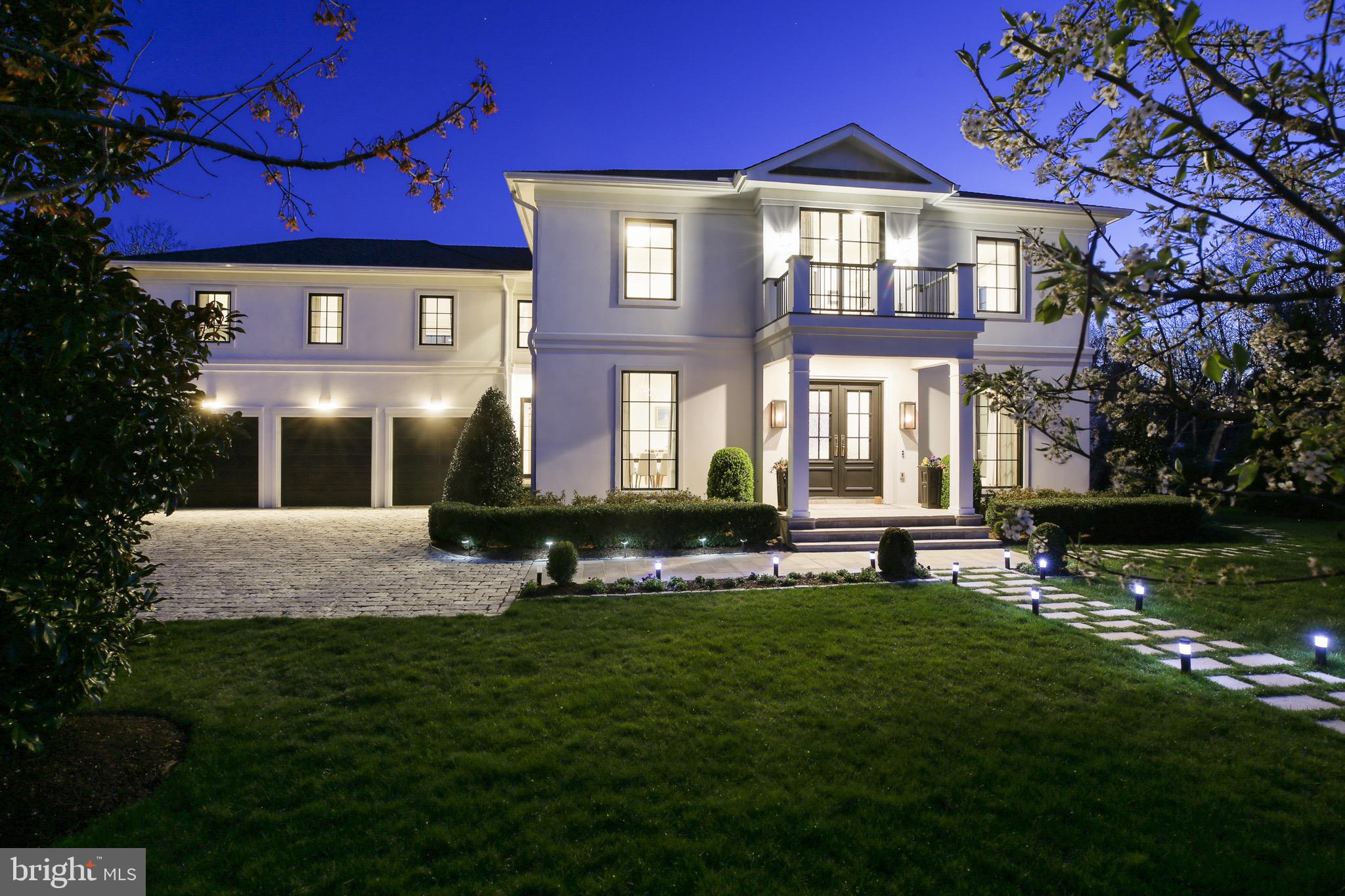 DOWNSCREST - Residential