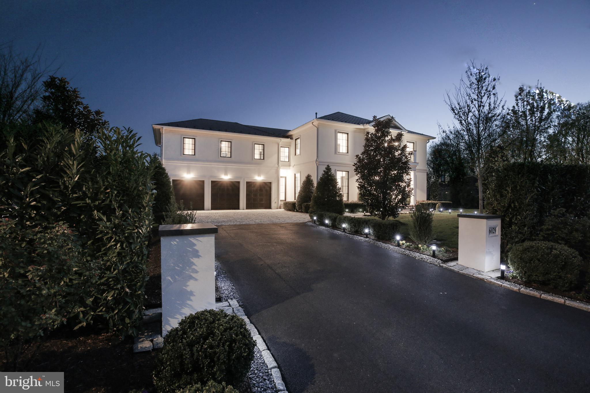 DOWNSCREST - Residential