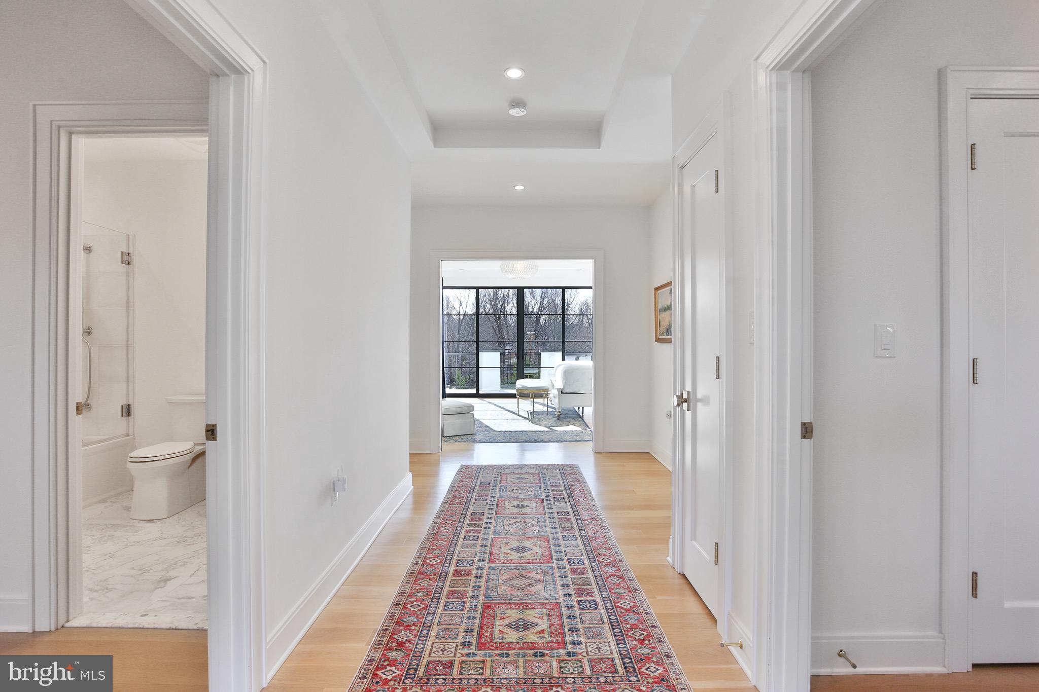 DOWNSCREST - Residential