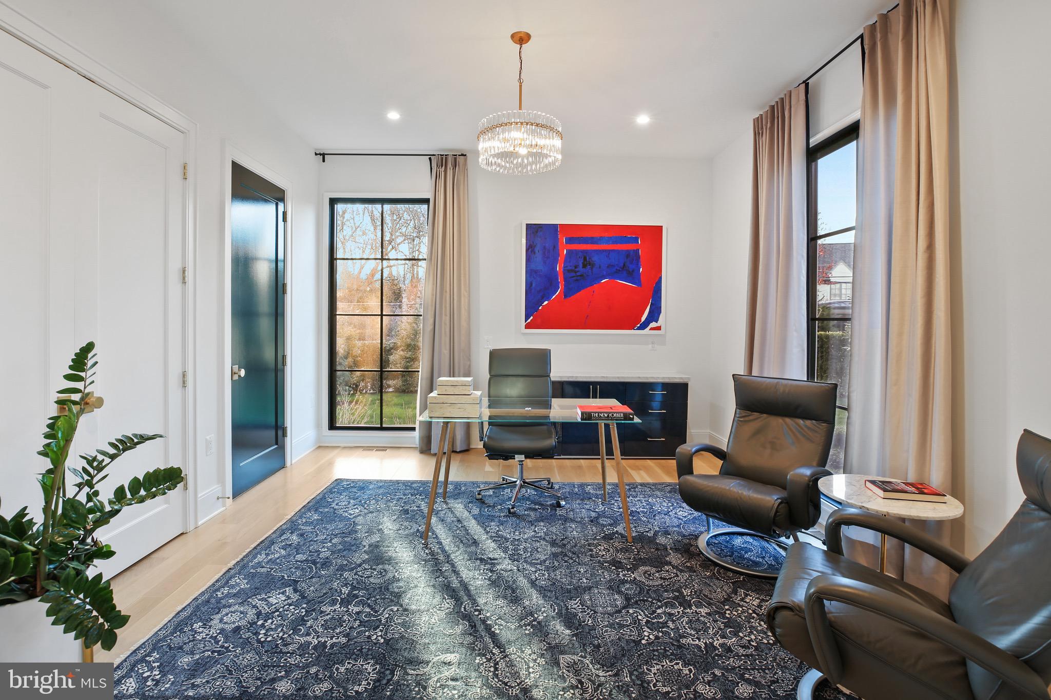 DOWNSCREST - Residential