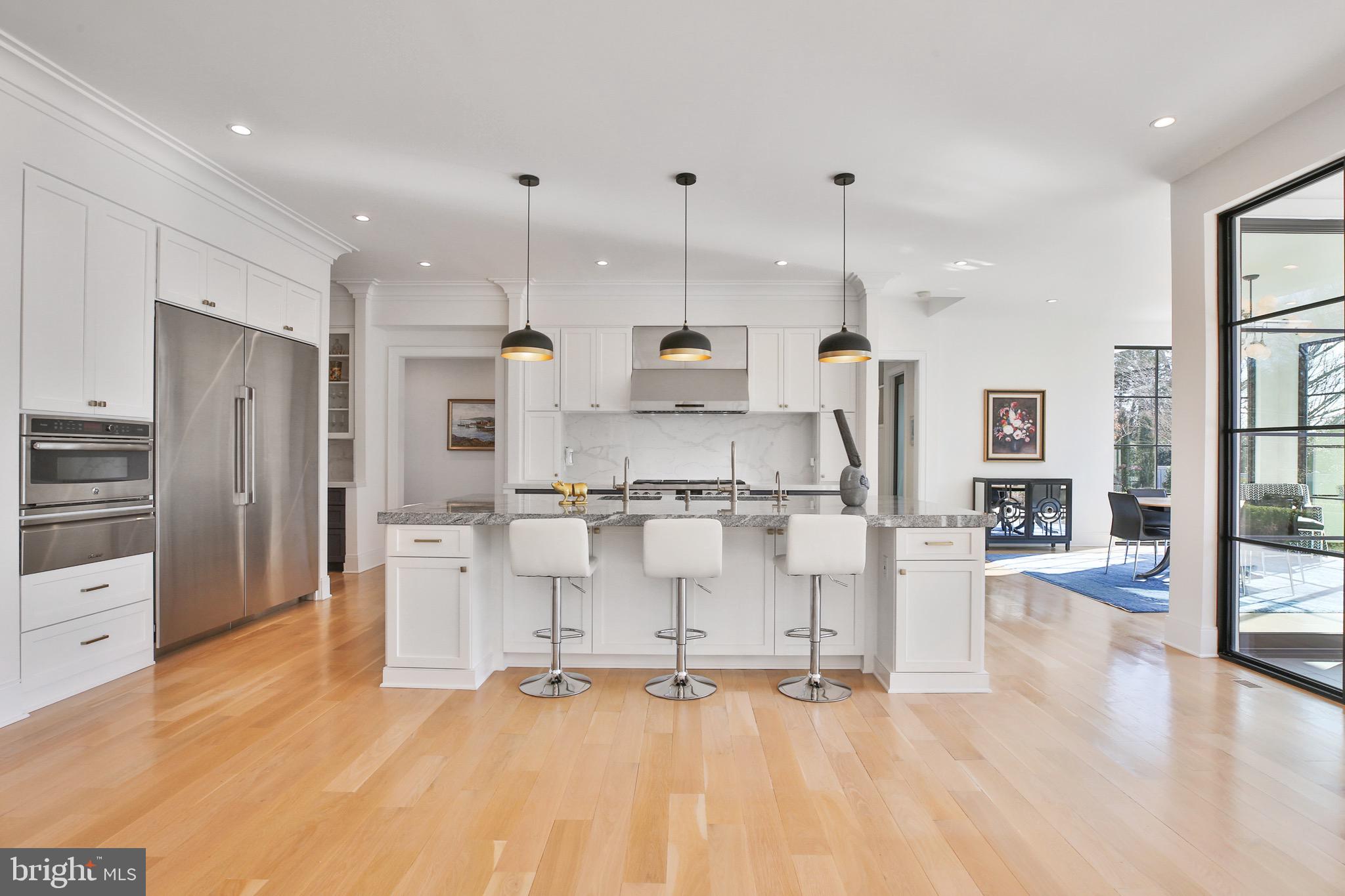 DOWNSCREST - Residential