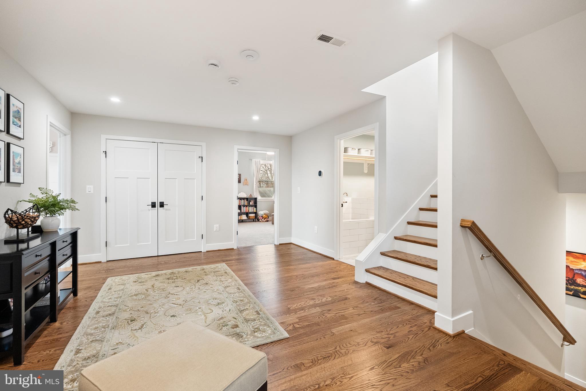 RAVENSWORTH - Residential